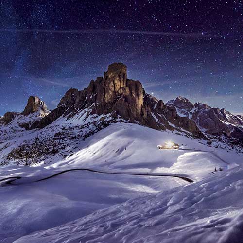 Immagine del Passo di Giau nelle Dolomiti. 